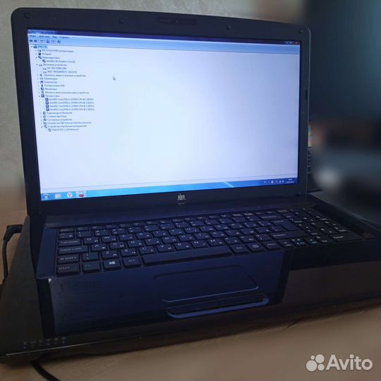 Ноутбук 17,3 дюймов, i3, ssd, без аккум