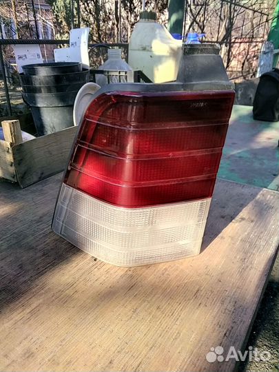 Стоп сигнал задний левый в крыло