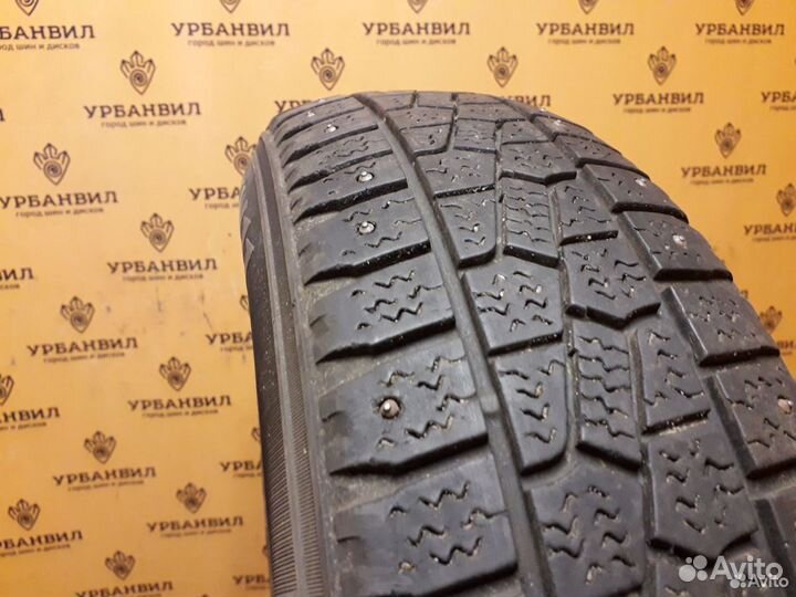 Kumho I'Zen Stud Snow KW11 175/70 R14