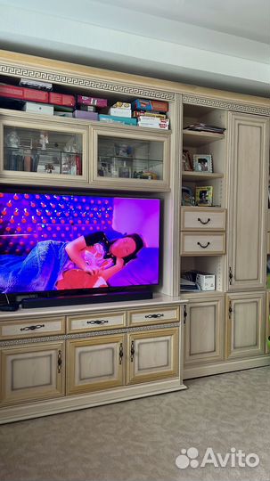 Стенка в гостиную