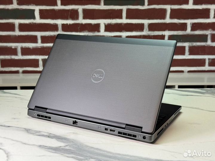 Dell precision 7530 Core i7 32/512ssd 4gb Quadro P