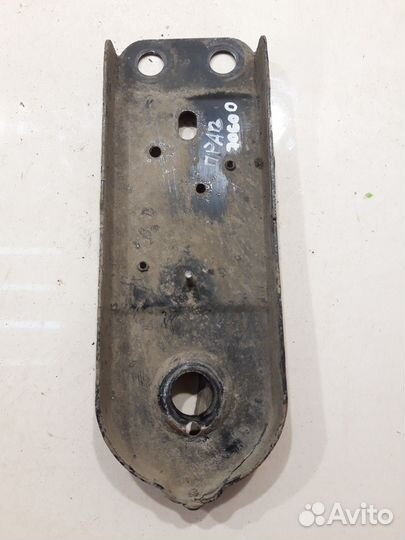 Кронштейн задней балки(правый) (Volvo XC60 II)