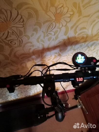 Продам Самокат куго м4про