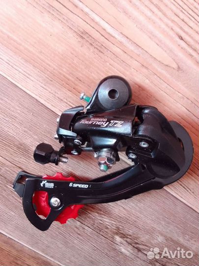 Задний переключатель shimano tz