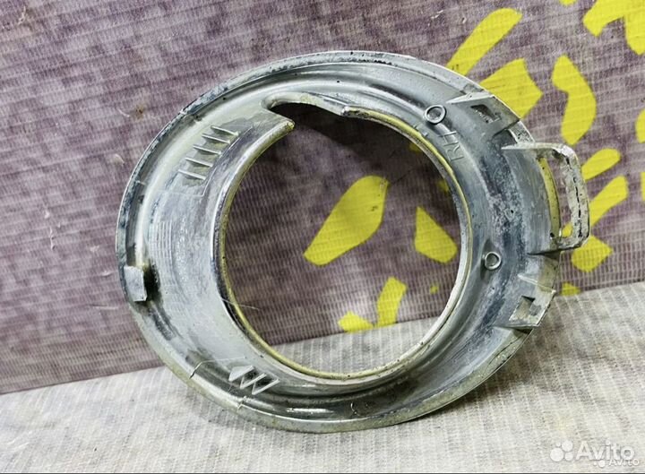 Рамка хром противотуманной фары правой Мокка Mokka