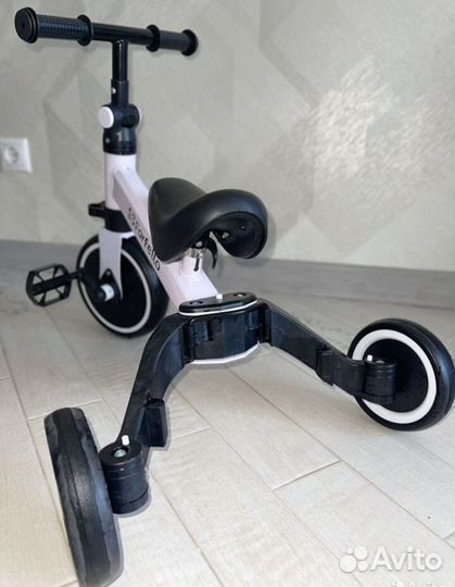 Беговел велосипед 2 в 1