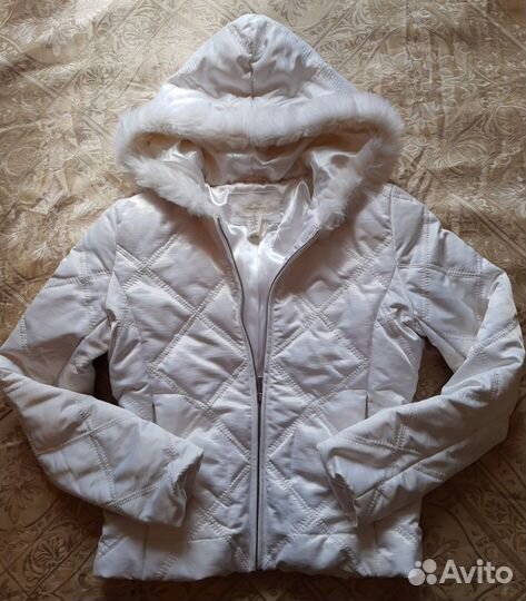 Куртка белая, женская, пух, короткая, бренд