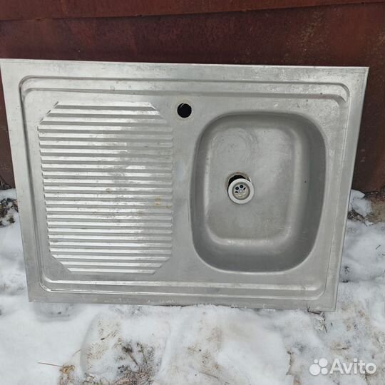 Раковина из нержавейки