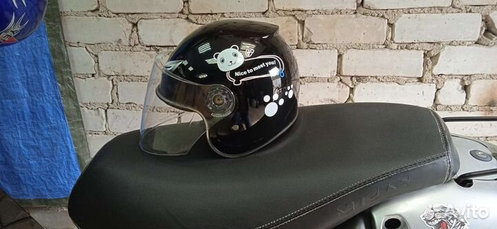 Мото шлем для скутера