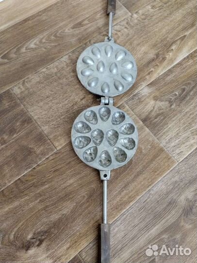 Вафельница орешница