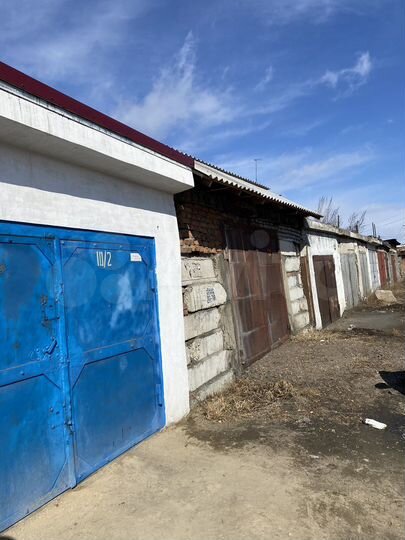 Гараж, > 30 м²