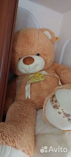 Плюшевый медведь большой