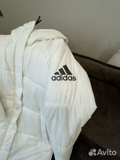 Пуховик женский adidas 46 48