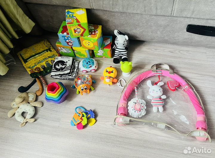 Развивающие игрушки для малышей