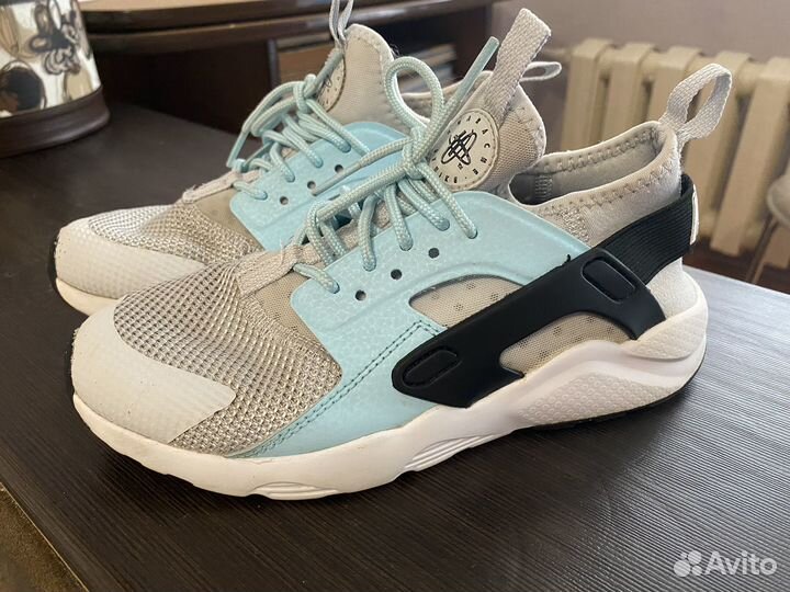 Кроссовки для девочки