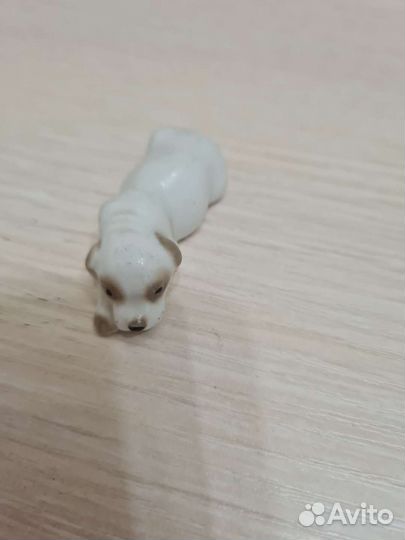 Фарфоровая статуэтка пёсик
