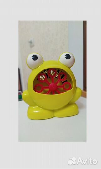 Игрушка машина для мыльных пузырей (новая)
