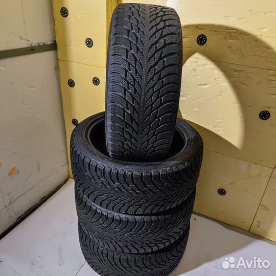 Nokian Tyres Hakkapeliitta R3 SUV 275/40 R21