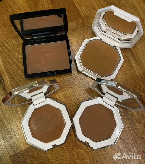 Пудры бронзеры б/у