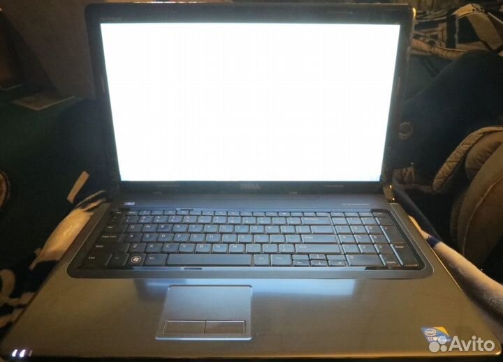 Ноутбук Dell Inspiron 1764 17 дюймов Intel 2,13 гг