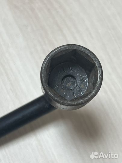 Ключ балонник под 21 гайку Nissan