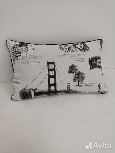 Декоративные подушки новые