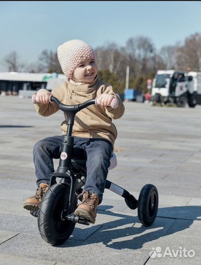 Трехколесный велосипед