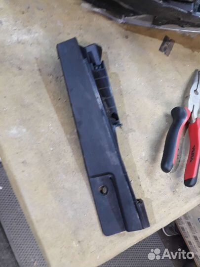 2020-23 Солярис крепление правой фары Solaris