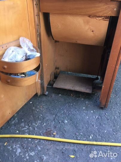 Швейная машина пмз им Калинина с тумбой