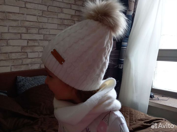 Шапка с шарфом для девочки 5-6 лет