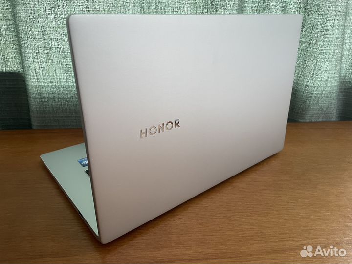 Новый ноутбук Honor Magicbook x15