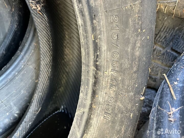 Yokohama BluEarth-A 215/65 R16 98H