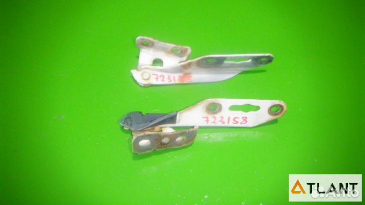 Петля капота honda HRV