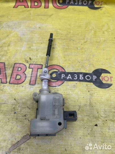 Сервопривод лючка бензобака Porsche Cayenne 955