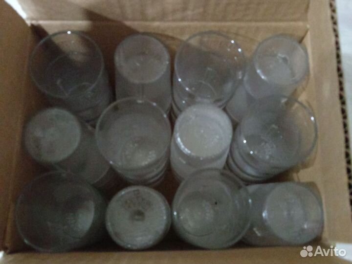 Стакан из прочного металла