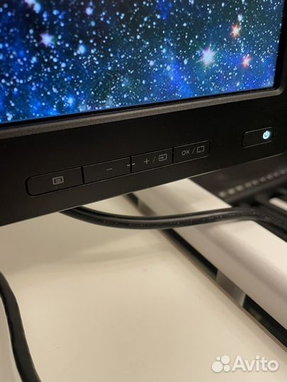 Монитор HP prodisplay p232