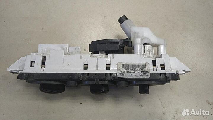 Блок управления отопителем Ford Focus