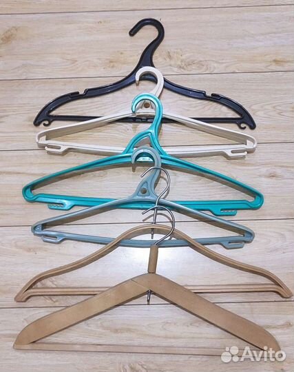 Вешалки плечики