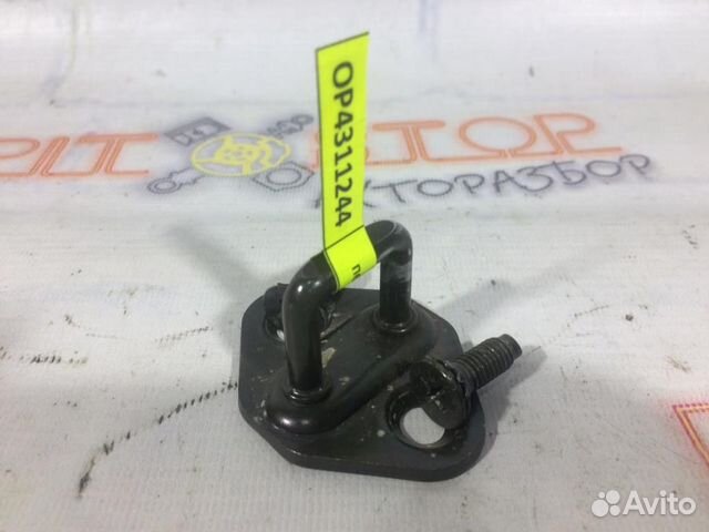 Петля замка багажника Toyota OPA