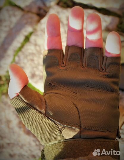 Перчатки тактика беспалые Германия