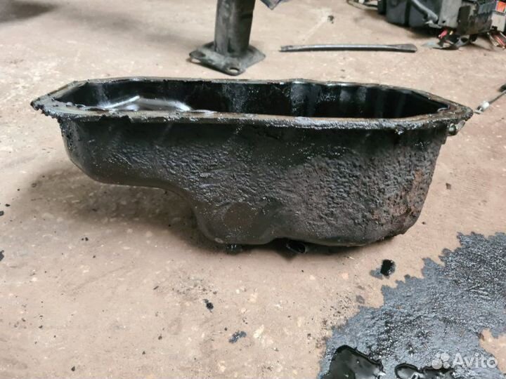 Поддон двигателя Skoda Yeti cbzb 2011