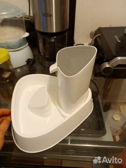 Фонтан поилка для кошек