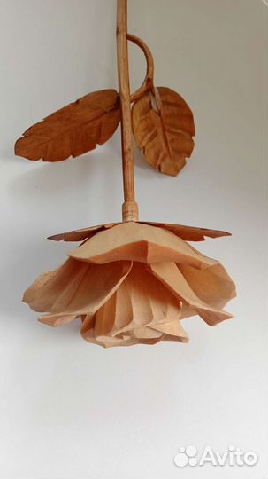 Роза декоративная из дерева для интерьера