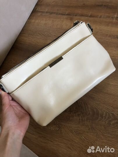 Сумка бежевая кожа