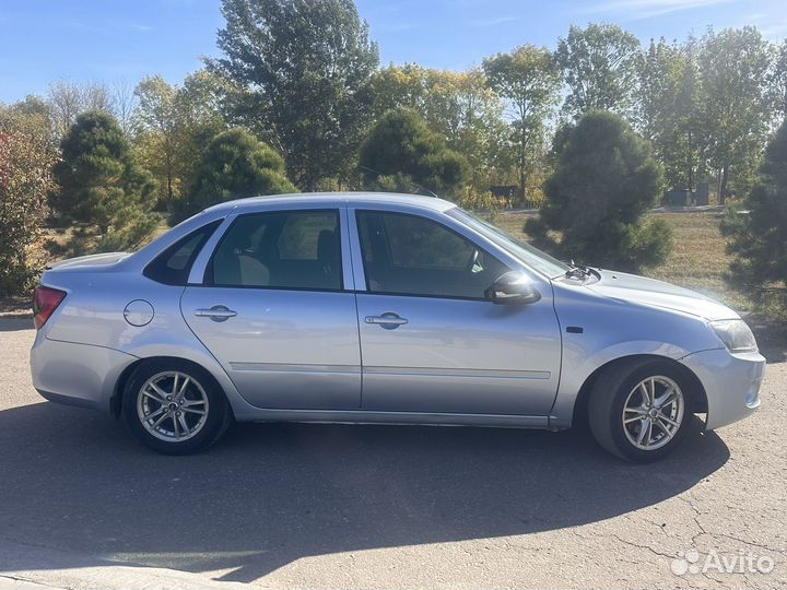 LADA Granta 1.6 МТ, 2012, 170 000 км