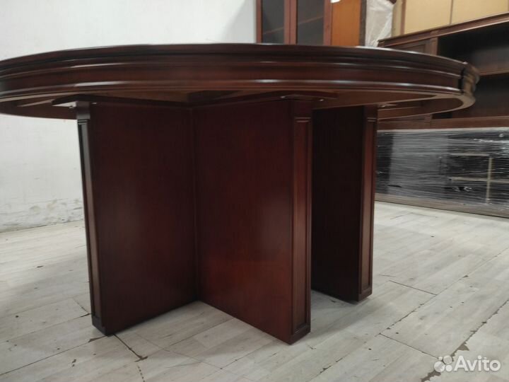Стол переговоров круглый беринг (шпон) б/у 02243/1
