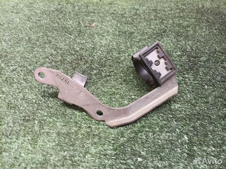 Кронштейн (сопут. товар) Audi Audi A8 4E 2002-2