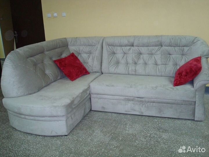 Перетяжка и замена обивки стульев / банкеток