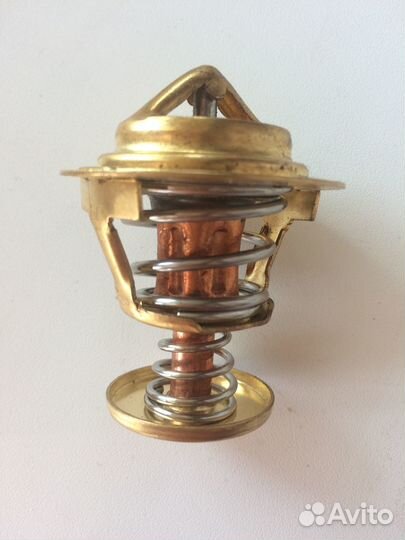 Термостат cummins 3928639 6CT8.3-C240