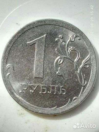 1 рубль 2016 года,с очень широким кантом,не из обр